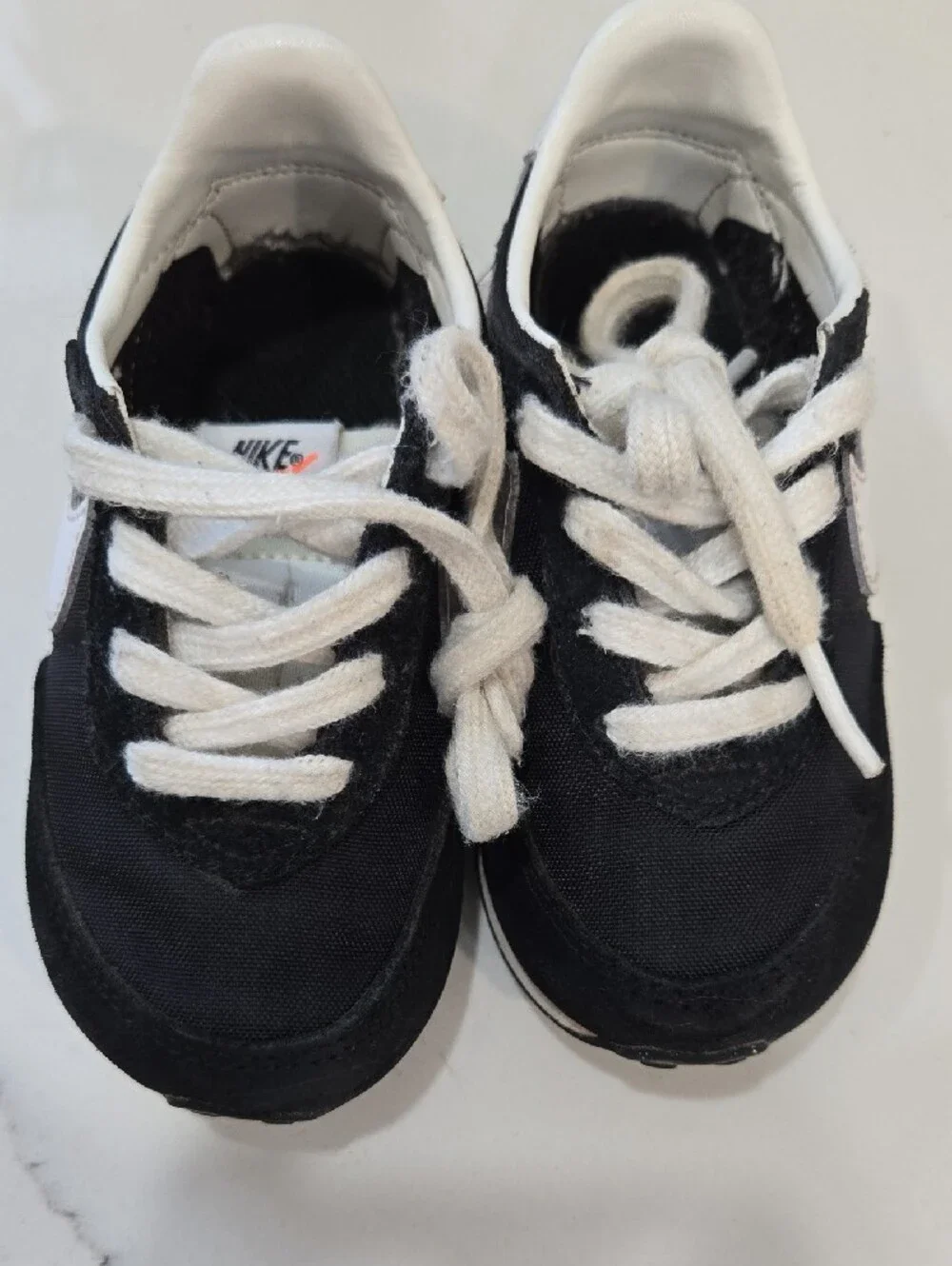 Nike Toddler Waffle Trainer2 Black and White